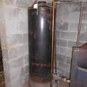 Hot water tank 